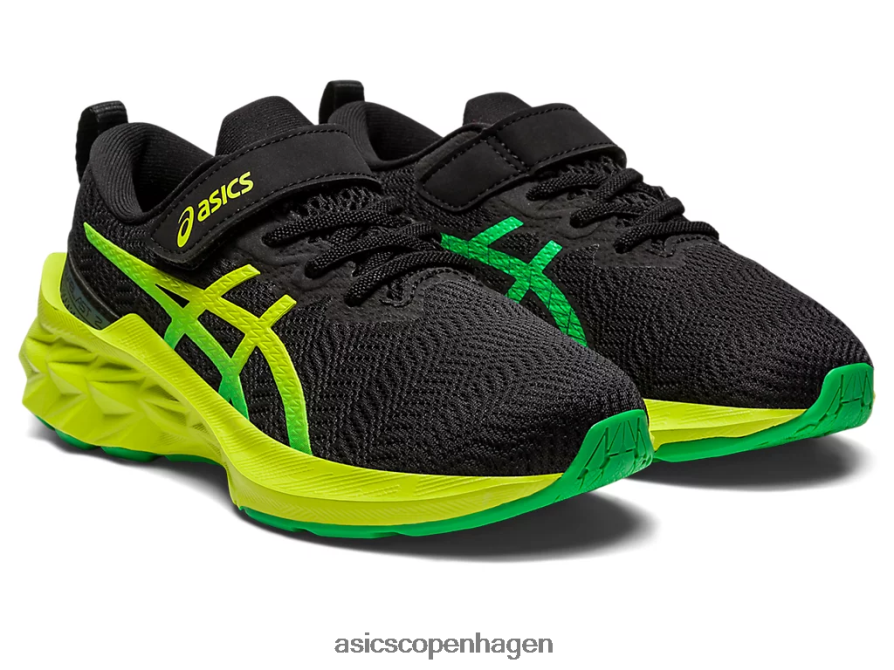 Asics novablast 2 førskole sort/limeskal Z206F64224