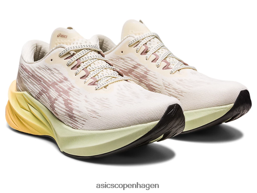 Asics novablast 3 creme/fawn Z206F62870