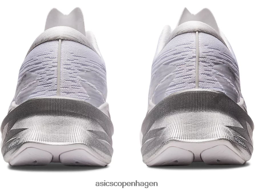 Asics novablast 3 hvid/piemontegrå Z206F62405