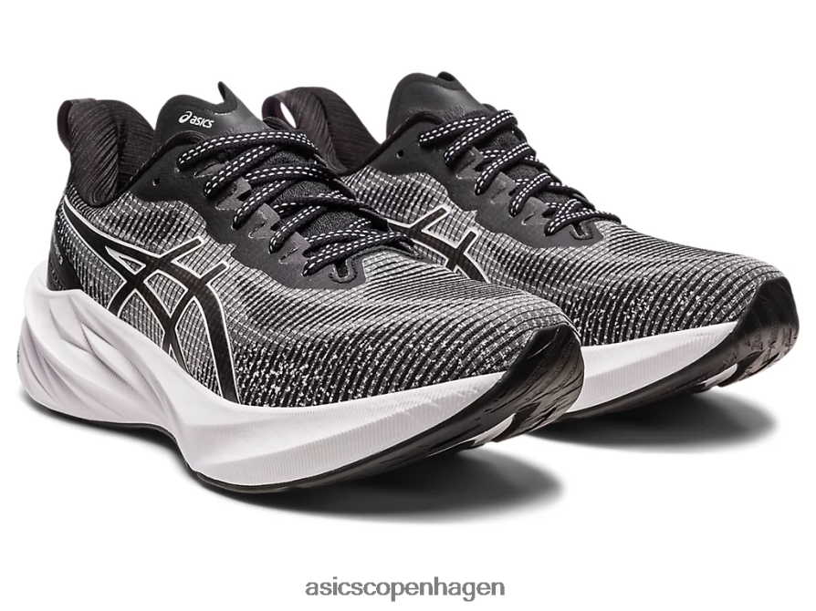 Asics novablast 3 le hvid sort Z206F62268