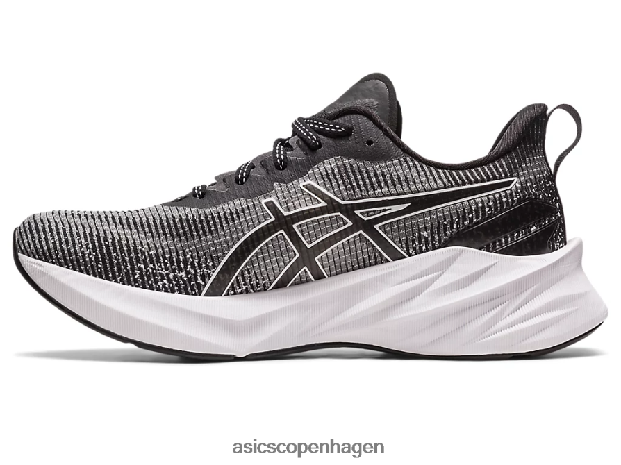Asics novablast 3 le hvid sort Z206F62268