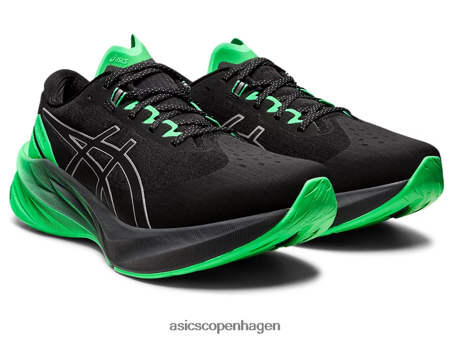 Asics novablast 3 lite-show sort/nyt blad Z206F6739