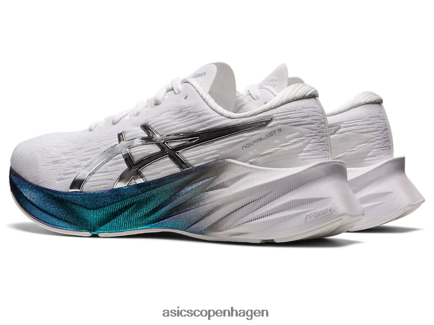 Asics novablast 3 platin hvid/ren sølv Z206F62897