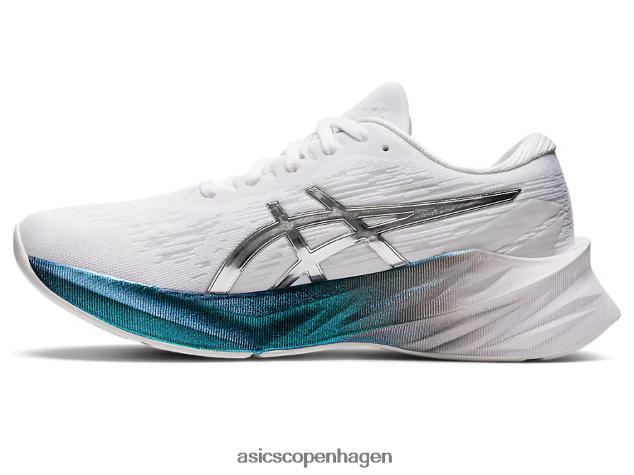 Asics novablast 3 platin hvid/ren sølv Z206F62897