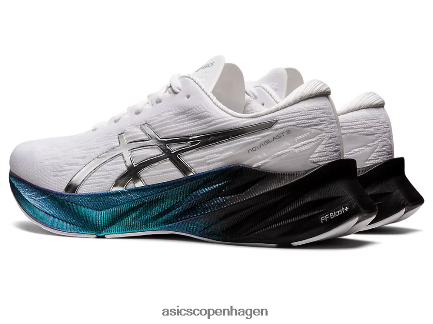 Asics novablast 3 platin hvid/ren sølv Z206F6948