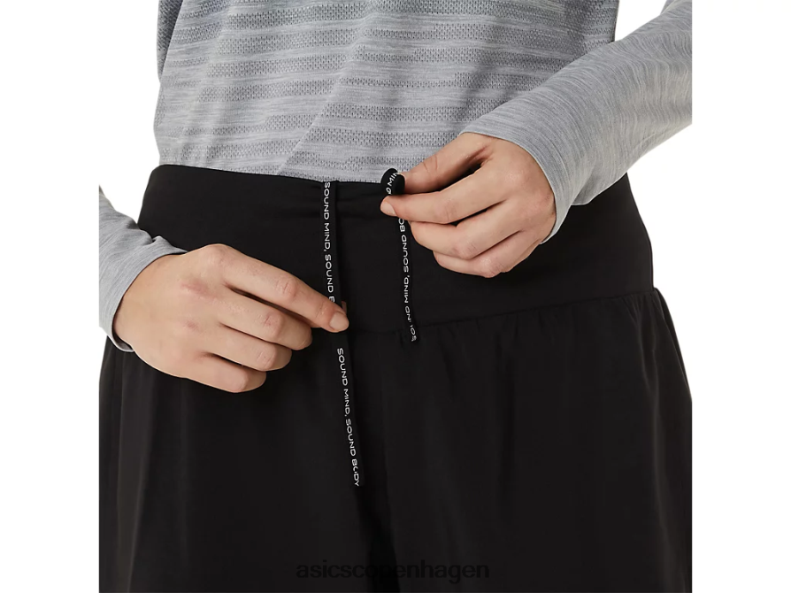 Asics vej 2-n-1 55i kort ydeevne sort Z206F63002